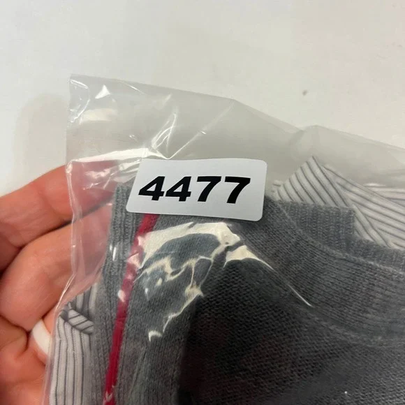 New York & Company Argyle Sweater Shirt Collar Gray Red‎ Black White Medium - Picture 12 of 13